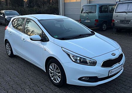 Kia Cee'd Ceed / Attract plus