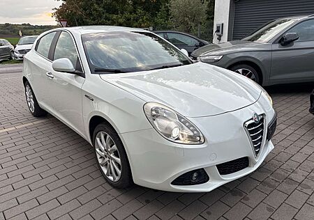 Alfa Romeo Giulietta Tourismo TCT -Leder-Xenon-scheckheft