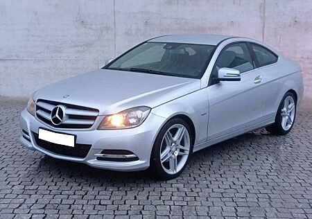 Mercedes-Benz C 250 CDI DPF Coupe (BlueEFFICIENCY) 7G-TRONIC