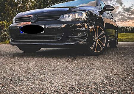 VW Golf Volkswagen 1.2 TSI BlueMotion Technology Lounge