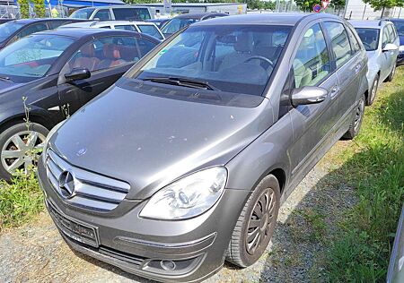 Mercedes-Benz B 170 KLIMA EURO-4 8-RÄDER ALUFELGEN (245.232)
