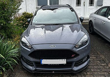 Ford Focus Turnier 2.0 TDCi Aut.ST