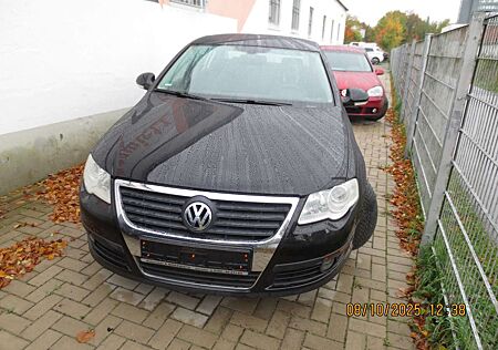 VW Passat Volkswagen Trendline