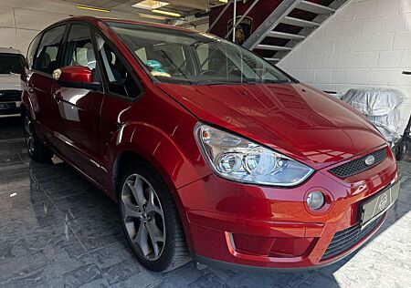Ford S-Max Titanium