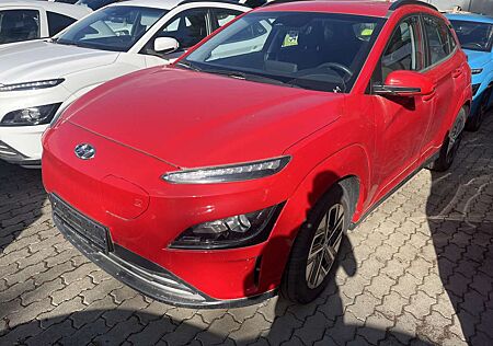 Hyundai Kona Select*2WD*ACC*CarPlay*Cam*WinterP.*PDC*SHZ