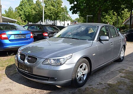 BMW 523 i Lim. *AUTOMATIK*LEDER*SITZHZG*100TKM!*2.HD!