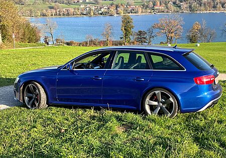 Audi RS4 Avant S tronic
