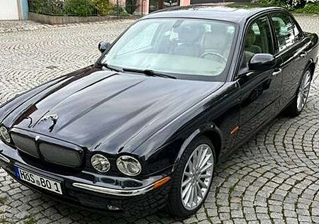 Jaguar XJR XJR