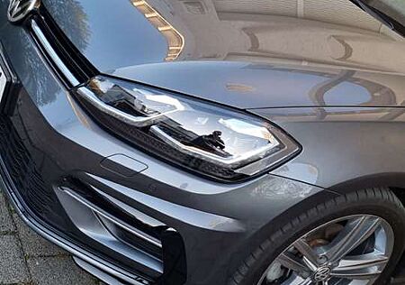 VW Golf Variant Volkswagen 1.5 TSI R-Line, Top Ausstattung, LED …