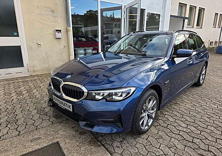 BMW 330 e xDrive Sport Line LED NAVI