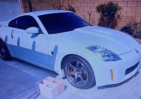 Nissan 350Z 350 Z Premium Pack