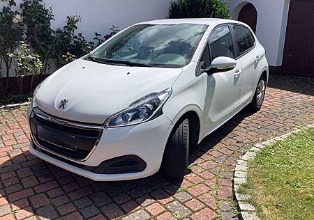 Peugeot 208 PureTech 82 Style