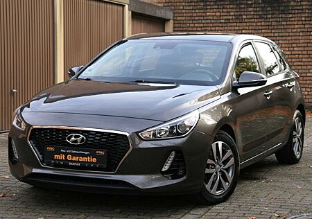 Hyundai i30 Trend Alu Klima SHZ LHZ SH Kamera Garantie
