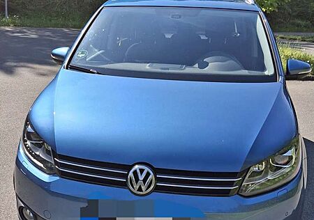 VW Touran Volkswagen 2.0 TDI DPF BlueMotion TechnologyCup