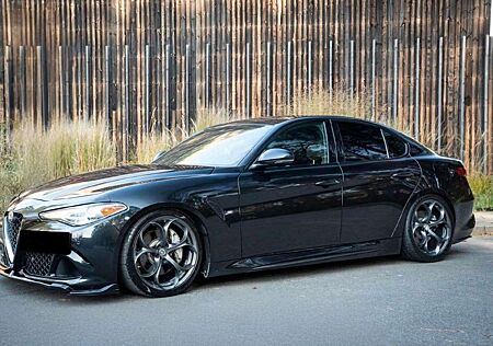 Alfa Romeo Giulia 2.0 Turbo 16V AT8-Q4 Veloce Ti