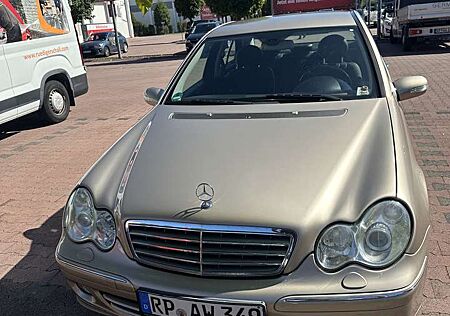 Mercedes-Benz C 180 Kompressor (203.046)