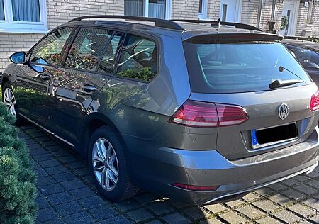 VW Golf Variant Volkswagen Golf VII Variant Diesel 1.6 TDI Comfortline