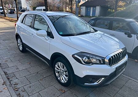 Suzuki SX4 S-Cross Comfort+ 4x4.AHK.Klimatronic.Kamera