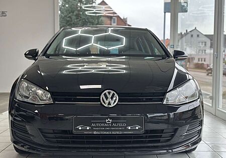 VW Golf Volkswagen VII Lim. 1.6 TDI Automatik DSG NAVI PDC