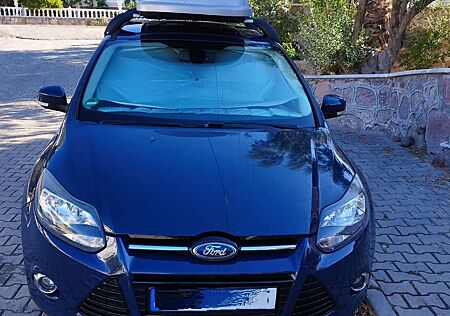 Ford Focus Turnier 1.6 TDCi DPF Start-Stopp-System Titanium