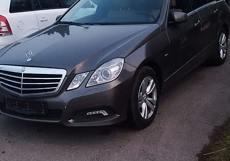 Mercedes-Benz E 350 CDI BlueEfficiency (212.025)