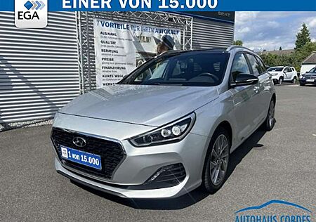 Hyundai i30 KOMBI KLIMA*SHZG*PANORAMADACH*NAVI*ALU*R-CAM