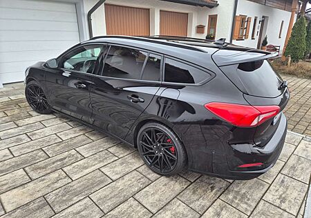 Ford Focus Turnier Turnier 2.3 EcoBoost S
