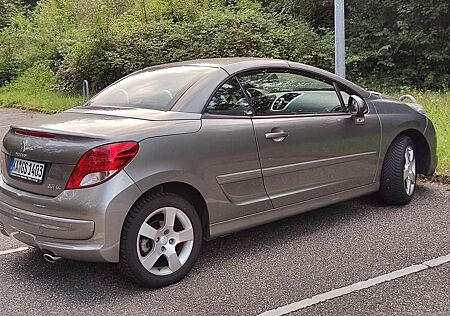 Peugeot 207 CC 155 THP Roland Garros