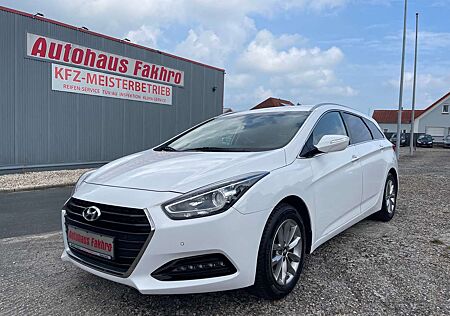 Hyundai i40 blue Trend 1.6 Benzin Schaltgetriebe