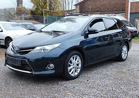 Toyota Auris Touring Sports Executive