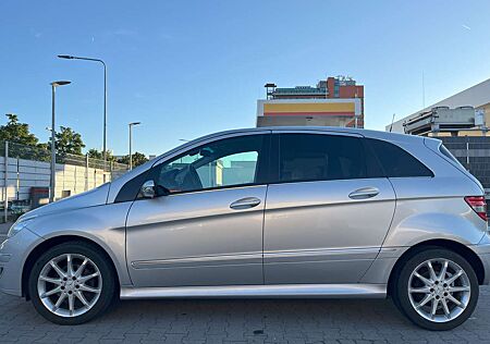 Mercedes-Benz B 200 Turbo