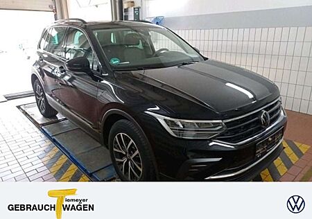 VW Tiguan Volkswagen 2.0 TDI DSG LIFE LED ST.HEIZ PANO AHK
