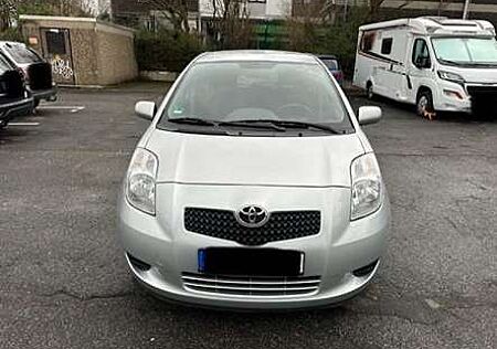 Toyota Yaris Verso 1.3 Automatik