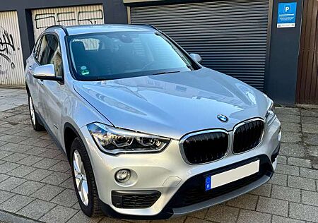 BMW X1 sDrive18i Aut. Advantage, AHK, Garantie !