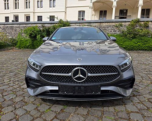 Mercedes-Benz A 180 A-Klasse 7G-DCT AMG Line Advanced Plus