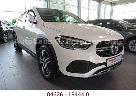 Mercedes-Benz GLA 200 d*8G DCT*LED*AHK*SHZ*Klimaauto*Distronic