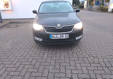 Skoda Rapid /Spaceback Spaceback 1.4 TSI (Green tec) DSG Joy