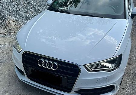 Audi A3 1.6 TDI Sportback (clean diesel) S line Sportpaket