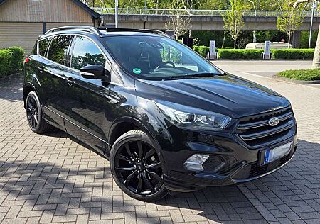 Ford Kuga 1.5 EcoBoost 2x4 ST-Line, diverse Pakete, Panorama