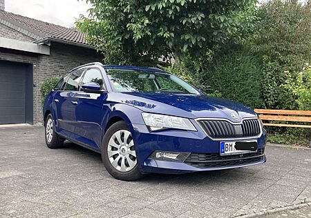 Skoda Superb III Combi Diesel 2.0 TDI Active mit AHK
