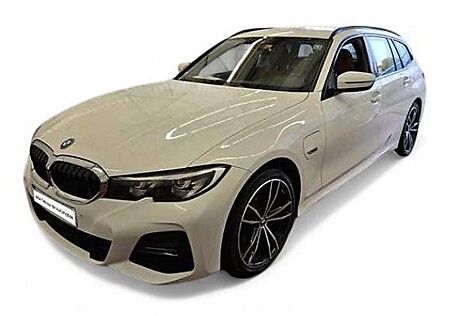 BMW 320 e Touring M-Sport ACC/AHK/AUT/Navi/SHZ/Virtual/Hif