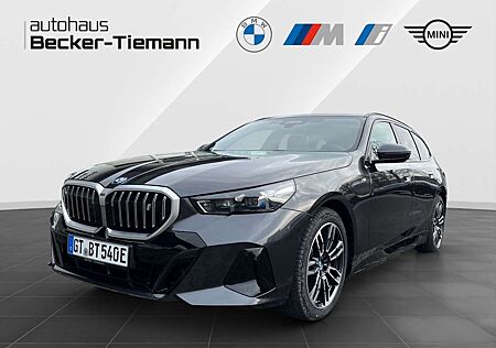 BMW i5 xDrive40 Touring M-Sport Pano Head-Up AHK