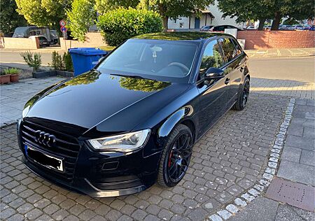 Audi A3 Sportback Diesel 2.0 TDI *ALL BLACK* Xenon