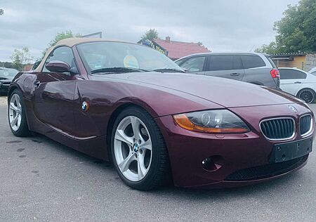 BMW Z4 2.5i"KLIMAAUTOMATIK"LEDER"XENON"
