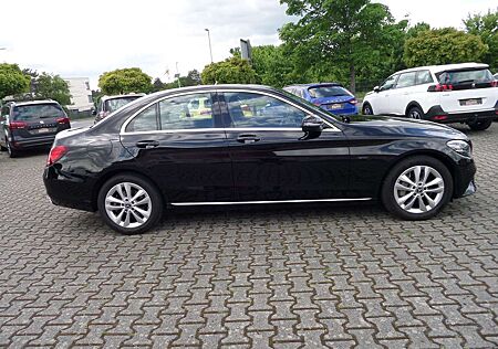 Mercedes-Benz C 300 e Hybrid EQ Power+Sound Komfort Paket+LED+Navi+1.H