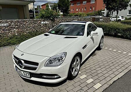 Mercedes-Benz SLK 250 (BlueEFFICIENCY) 7G-TRONIC