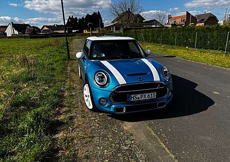 Mini Cooper SD Sport-Aut. Seven Chili