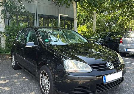 VW Golf Volkswagen 1.6 FSI Trendline