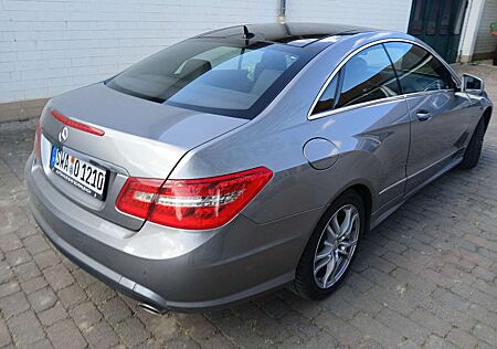 Mercedes-Benz E 350 CDI DPF Coupe BlueEFFICIENCY 7G-TRONIC Avantgarde