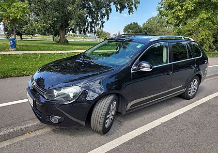 VW Golf Variant Volkswagen 1.6 TDI DPF Comfortline
